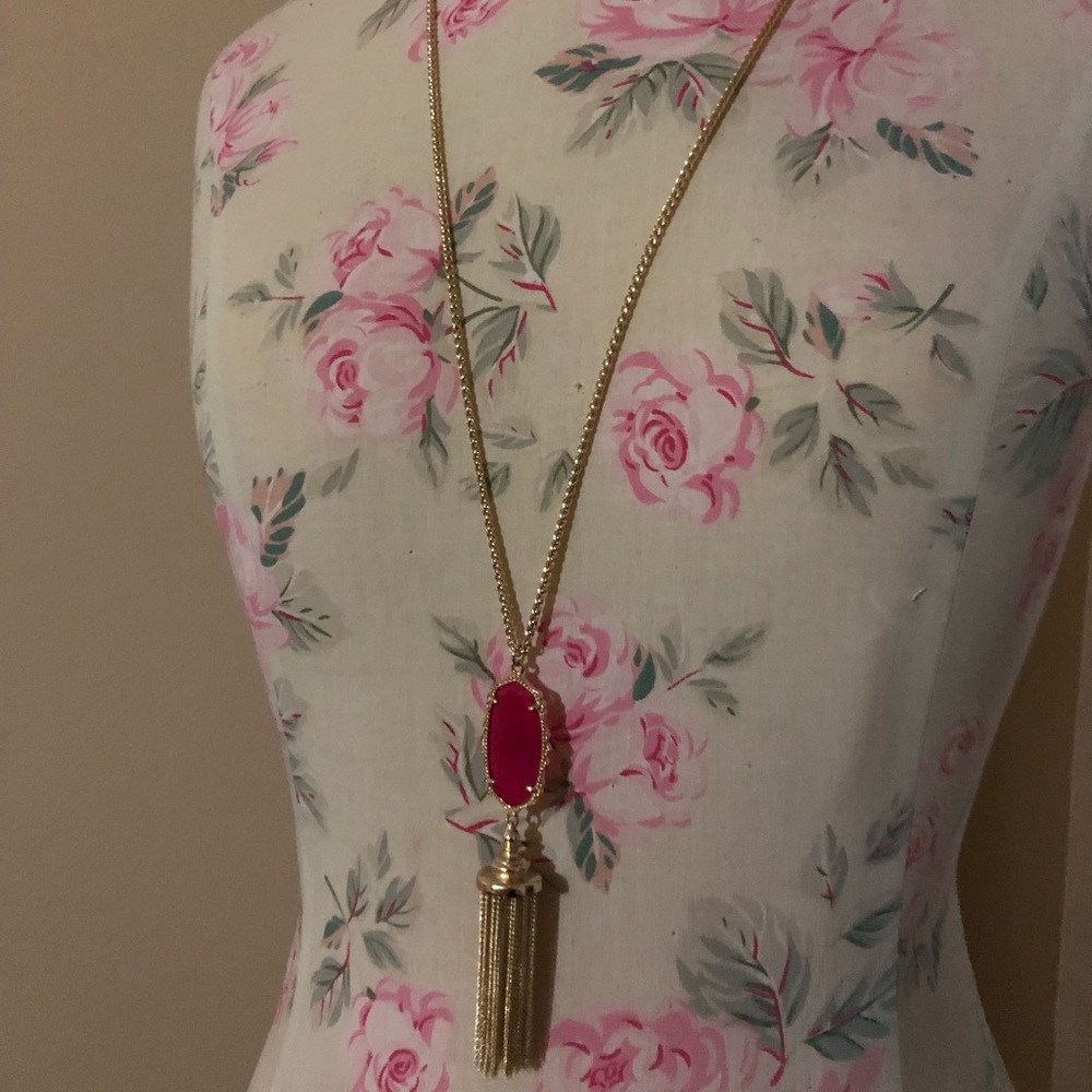 Kendra Scott Everly Necklace in Pink Agate